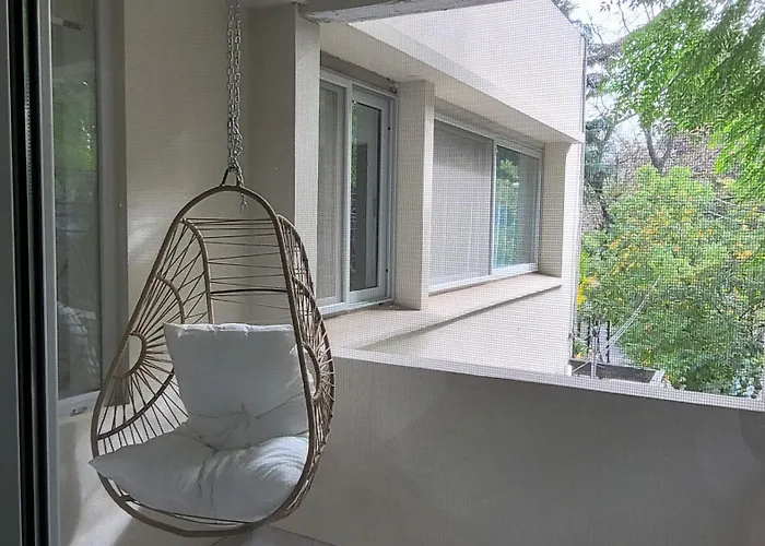 La Belle San Isidro Lofts