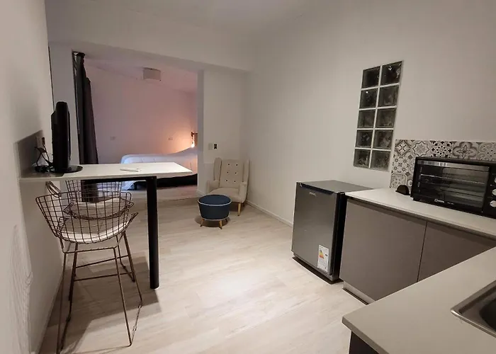La Belle San Isidro Lofts
