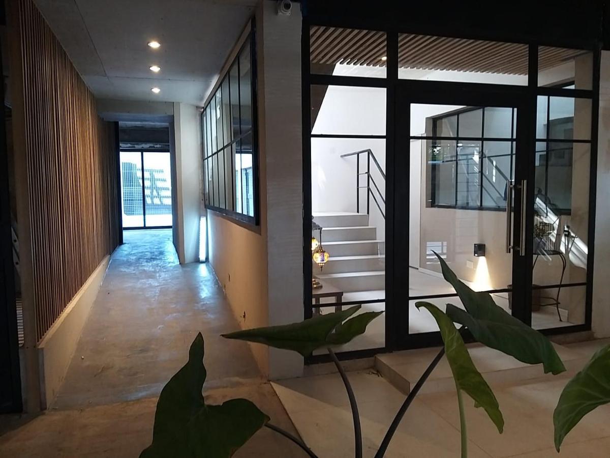 La Belle San Isidro Lofts