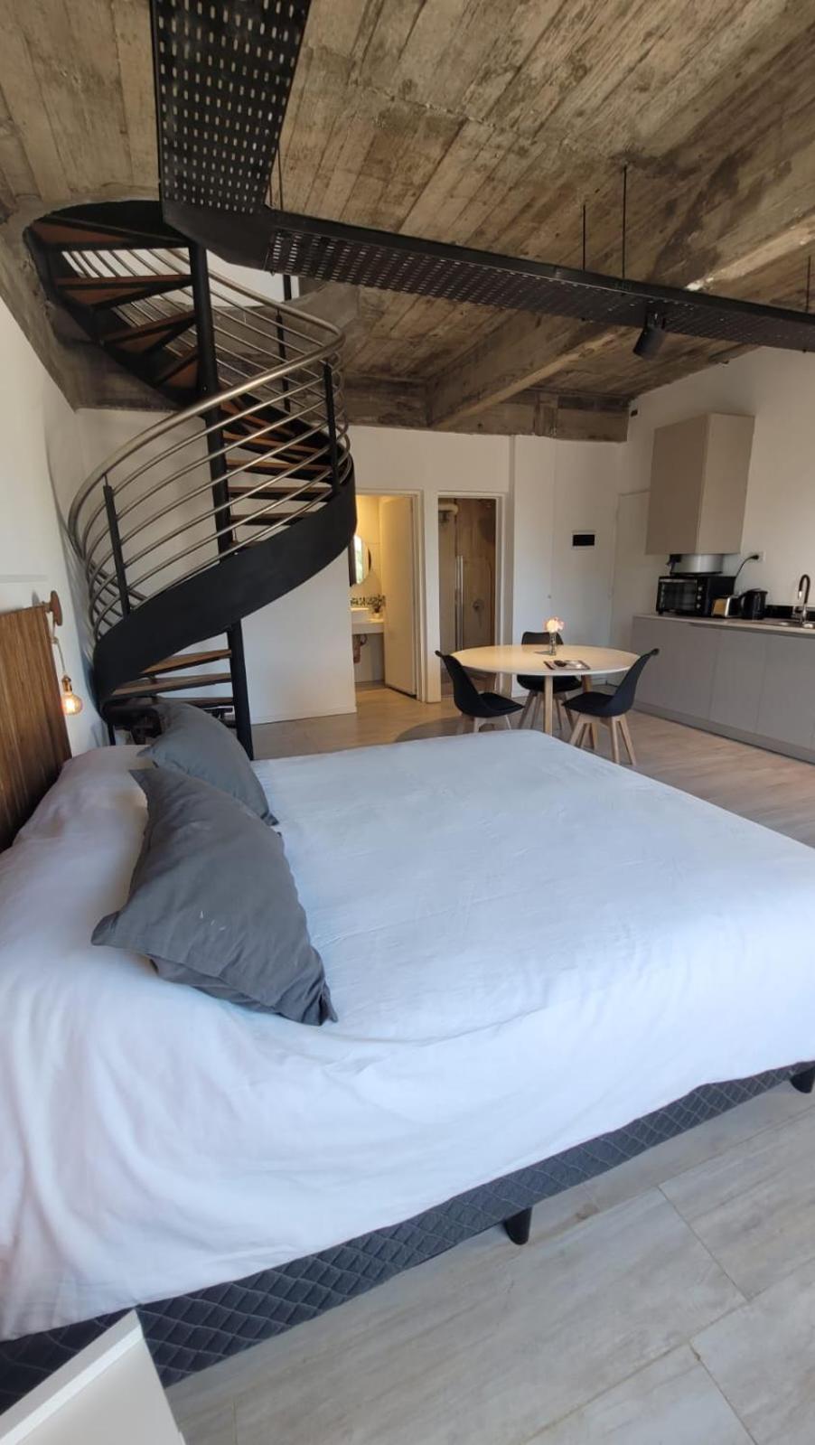 La Belle San Isidro Lofts Apartment *
