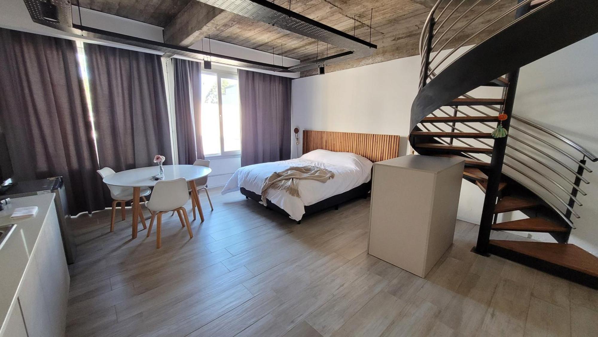 La Belle San Isidro Lofts *